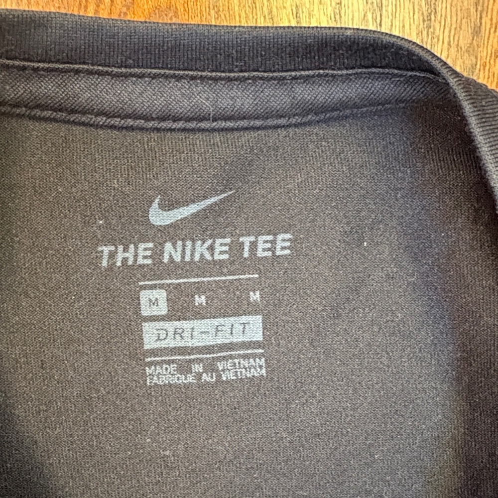 Nike Kids/Boys Long Sleeve Dri-Fit Tee Medium - Picture 4 of 7